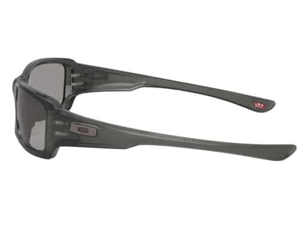 Lead-Glasses_Oakley-Five-squared-grey-2